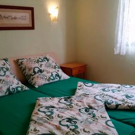 Kleines Haus Direkt Am Meer - F4921 - #92321 *